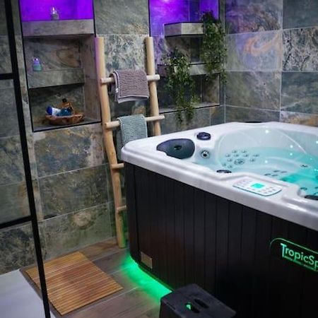 Апартаменты Nuit De La Sagesse "Jacuzzi Terrasse Et Parking Prive" Руан Экстерьер фото